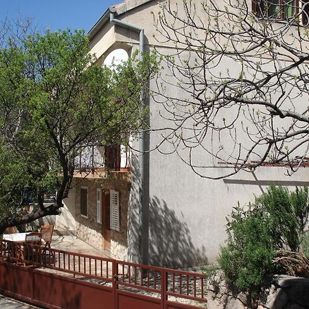 Apartments Mia Starigrad Paklenica Luaran gambar